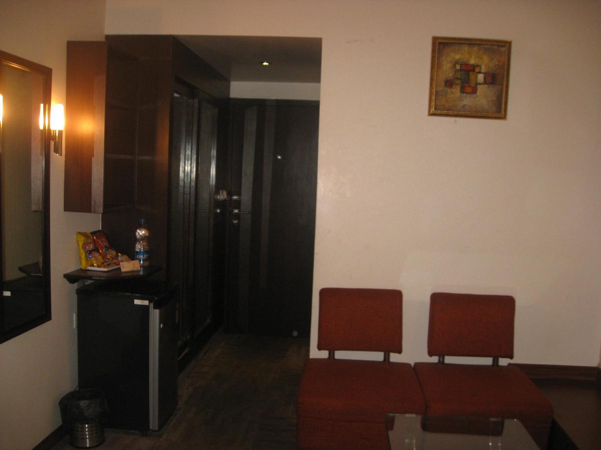 Hotel D'Grand Барейли Екстериор снимка
