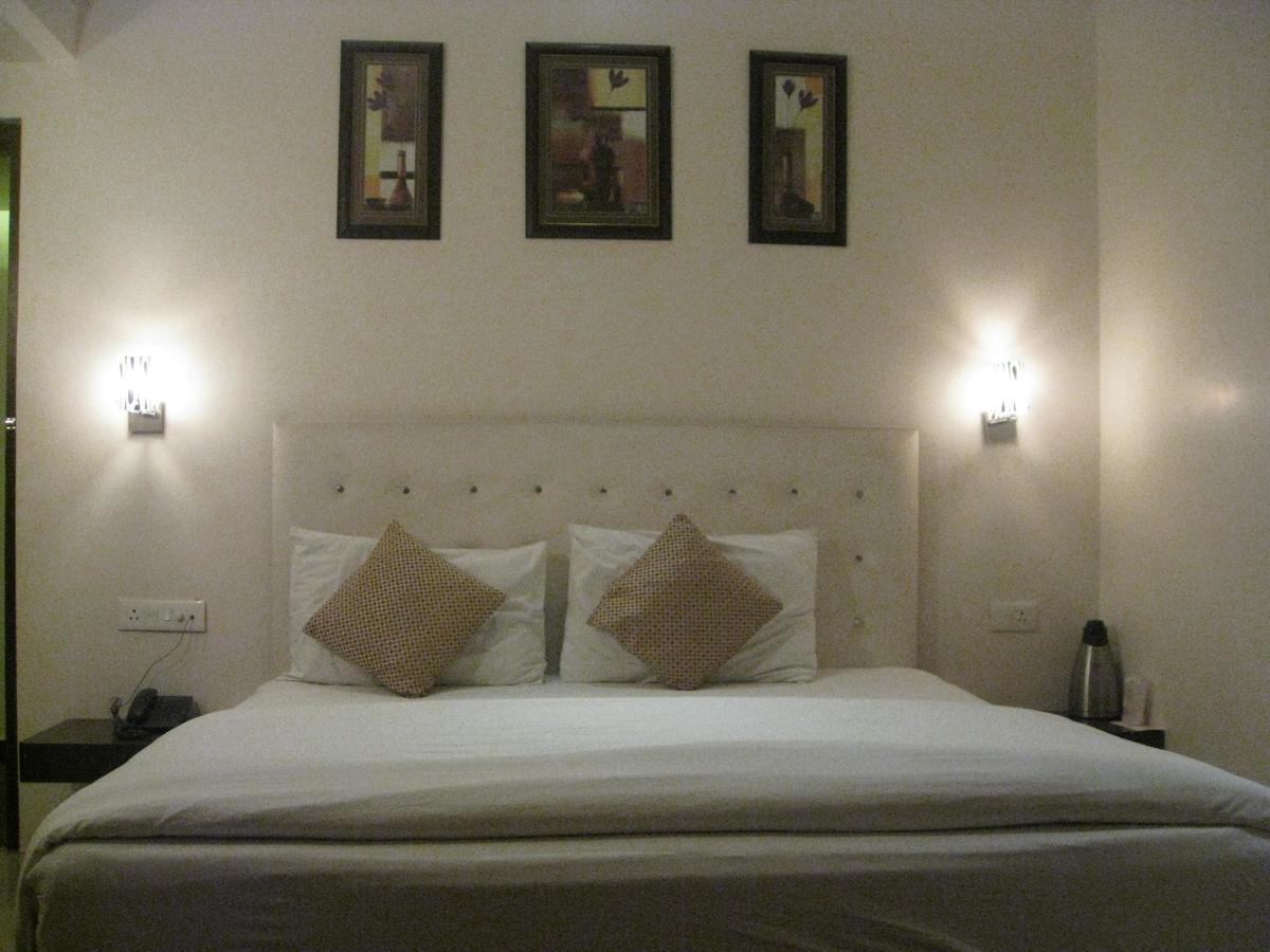 Hotel D'Grand Барейли Екстериор снимка